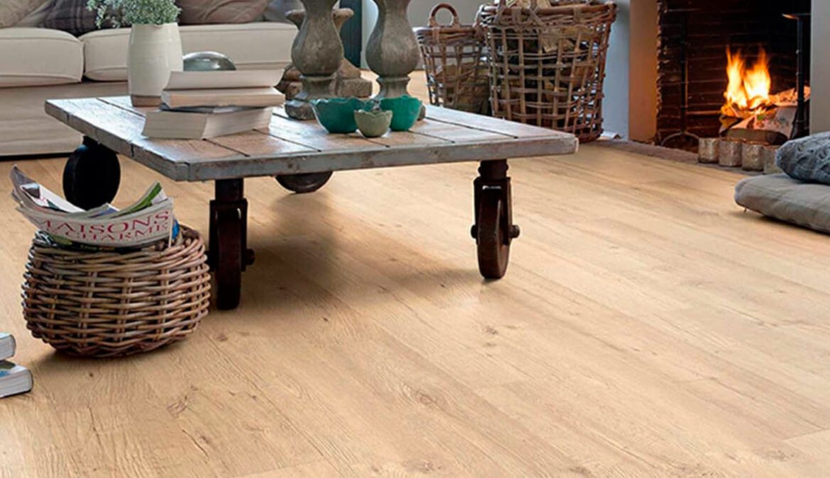 ¿Un suelo laminado para tu salón?